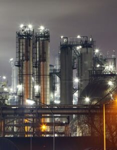 Energieeinsparung: was die Industrie dazugelernt hat ( Foto: Shutterstock-TTstudio )