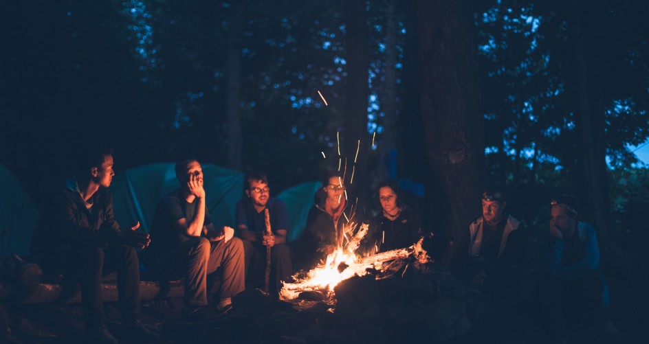 Lagerfeuer am Zelt auf dem Campingplatz in Misdroy. (#3)