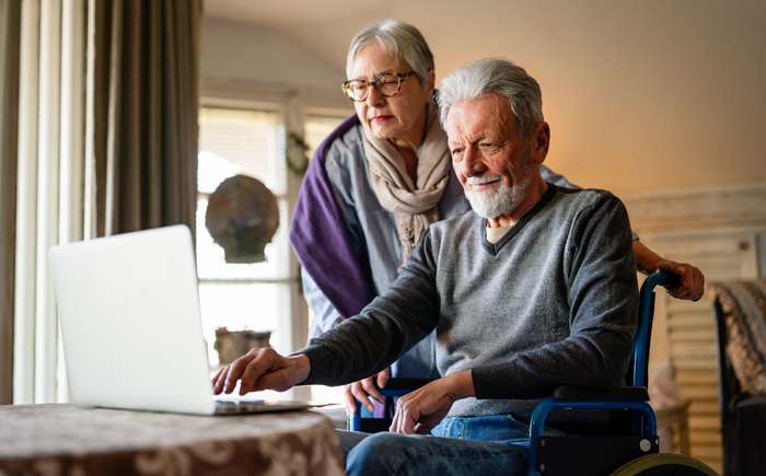 Pflege im eigenen Heim, wer wünscht sich das nicht. ( Foto: Adobe Stock -  NDABCREATIVITY )