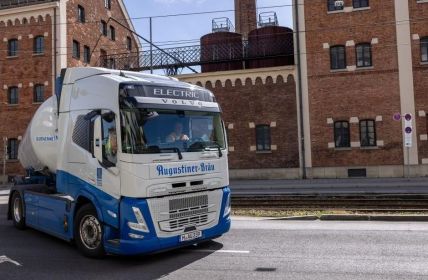 Augustiner-Bräu setzt auf elektrische Lkw von Volvo Trucks (Foto: foto.text)