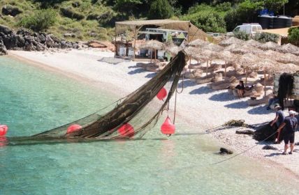 Hyundai und Healthy Seas kämpfen gemeinsam gegen Meeresverschmutzung in (Foto: HYUNDAI Motor Deutschland GmbH)