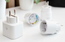 Smart Plug – Energie sparen mit intelligenter Steuerung (Foto: AdobeStock - 898530240 Proxima Studio)