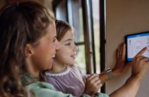 Smart Thermostat: Intelligente Heizlösung für mehr Komfort und Effizienz (Foto: AdobeStock - 691378113 Halfpoint)