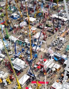 Europas größte Fachmesse für Hebetechnik, Zugangstechnik und (Foto: Mediapoint & Exhibitions)