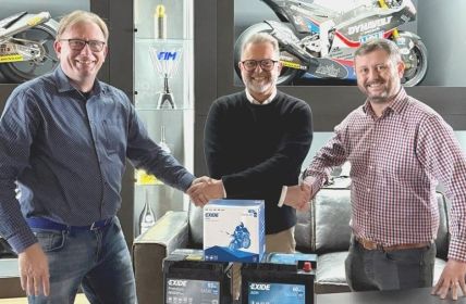 Exide Technologies unterstützt LIQUI MOLY Dynavolt Intact GP Team in der (Foto: Exide Technologies)