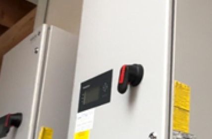 Effiziente Integration: Bestandsanlagen und moderne Technologie arbeiten (Foto: Energy Depot Swiss GmbH)