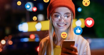 Gifts, Tips, Subs: Warum Follower heute Geld da lassen (Foto: AdobeStock - PhotoPlus+ - 292632949)