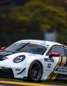Neue Partnerschaft: PAGID Racing und Eibach präsentieren innovative (Foto: Heinrich Eibach GmbH)