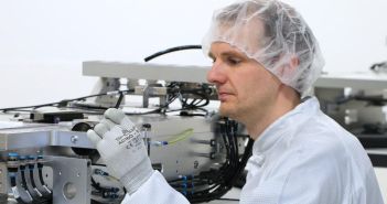 Patentierte Luftlagerpositionierung gewährleistet submikrometergenaues reibungsfreies und thermisch stabiles (Foto: JAT - Jenaer Antriebstechnik GmbH)