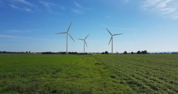 Repowering startet: Drei Nordex N149 ersetzen fünf Altanlagen (Foto: Energiequelle GmbH)