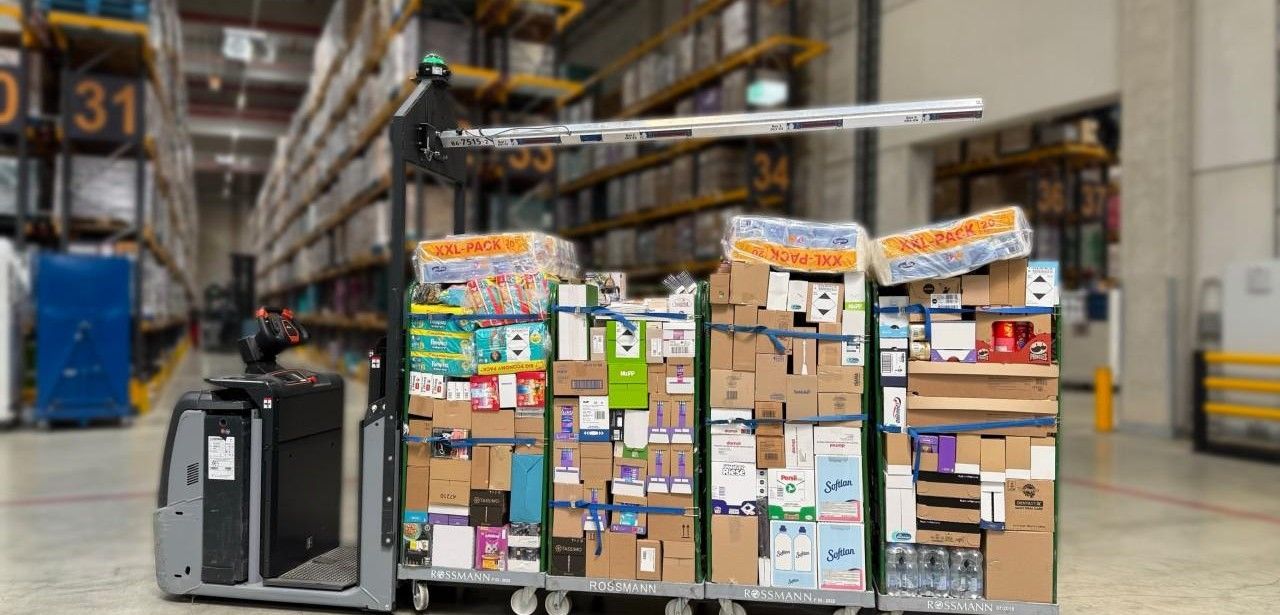 Eigenentwicklung WIIEB kombiniert Algorithmus, Put-to-Light und Voice für Transparenz Rossmann und EPG führen WIIEB ein für optimierte (Foto: Ehrhardt Partner Group (EPG))