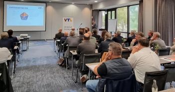 Partnerawards würdigen nationales Wachstum sowie internationale Qualität im VTL-Netzwerk VTL-Systempartnertreffen Dresden thematisiert Fachkräftemangel, Digitalisierung, KI und autonome (Foto: VTL Vernetzte-Transport-Logistik GmbH)