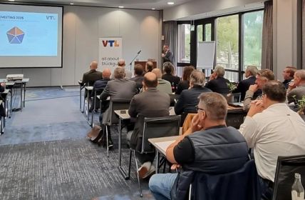 Partnerawards würdigen nationales Wachstum sowie internationale Qualität im VTL-Netzwerk VTL-Systempartnertreffen Dresden thematisiert Fachkräftemangel, Digitalisierung, KI und autonome (Foto: VTL Vernetzte-Transport-Logistik GmbH)