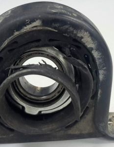 Offenes Mittellager erfordert regelmäßige Kontrolle bei Drehzahlen und (Foto: Welte Cardan-Service GmbH)