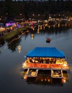 000 Besucher trotzen Regen und genießen Weihnachtsgarten im (Foto: Samstag - BeckerBredel)