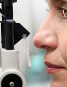 Zwischen Komfort und Konzentration – Welche Faktoren die visuelle Leistungsfähigkeit bestimmen (Foto: AdobeStock - Svitlana - 662957420)