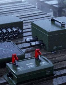 BOPLA und ROSE bündeln Kompetenzen für Verteidigungs- und (Foto: Bopla Gehäuse Systeme GmbH, ROSE Systemtechnik GmbH)