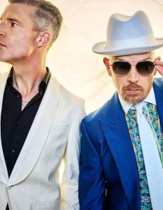 Stuckrad-Barre und Delay führen "VORGLÜHEN" im Mai 2026 (Foto: Thomas Leidig)