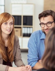 Baufinanzierung: Bonität, Einkommen und Eigenkapital sorgen für stabile (Foto: AdobeStock - contrastwerkstatt - 83238858)