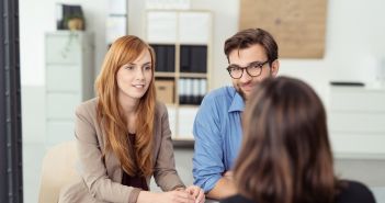 Baufinanzierung: Bonität, Einkommen und Eigenkapital sorgen für stabile (Foto: AdobeStock - contrastwerkstatt - 83238858)