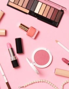 EU-Kommission veröffentlicht Safety Gate Report 2025 mit 4.671 (Foto: AdobeStock - White bear studio - 245137880)