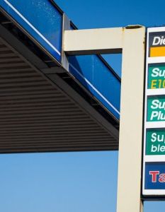 Nahostkonflikt treibt Dieselpreise in die Höhe und bedroht (Foto: AdobeStock -  Elias Kostner - 494033870)