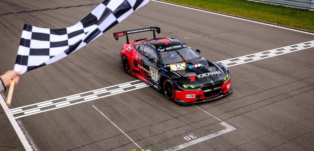 Schubert Motorsport siegt souverän mit BMW M4 GT3 EVO (Foto: BMW Group)