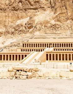 Türkisblaue Küsten und antike Ruinen locken Touristen trotz (Foto: AdobeStock - CL-Medien - 263604013)