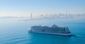 Winterroute 2027/28: AIDAperla ab Dubai im Arabischen Golf (Foto: AIDA Cruises)