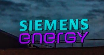 Siemens Energy und SYNEQT testen SGT-800 Turbine bei (Foto: AdobeStock - Ardan Fuessmann - 861857547)