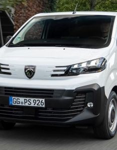 Peugeot Expert Modelljahr 2027: Drei Linien und mehr (Foto: PEUGEOT Deutschland GmbH (C0-12))