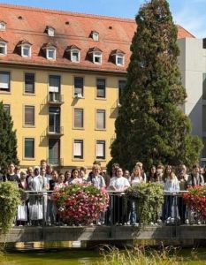 Universitätsklinikum Freiburg startet mit 383 Berufseinsteigern in vielfältigen (Foto: Universitätsklinikum Freiburg)