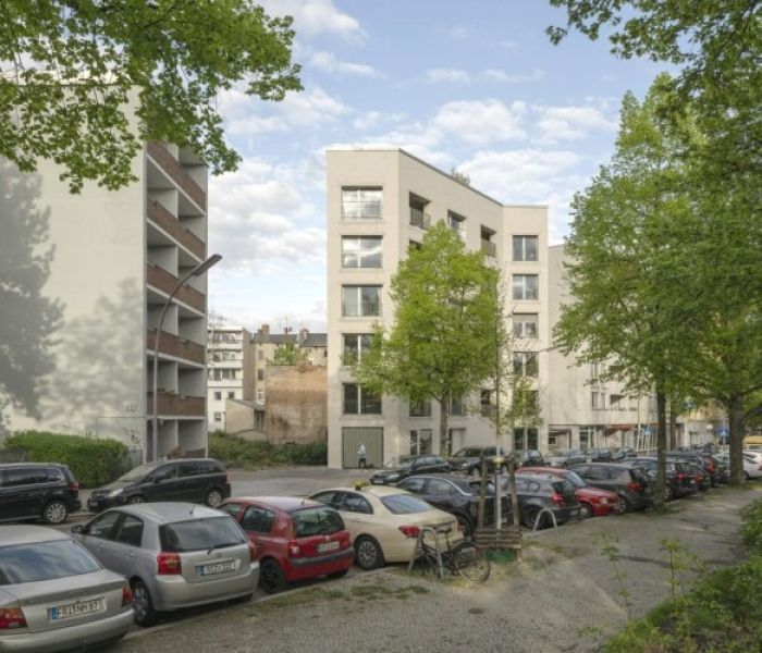 Besondere Dynamik des Gebäudes durch Formsteine (Foto: Jan Bitter)