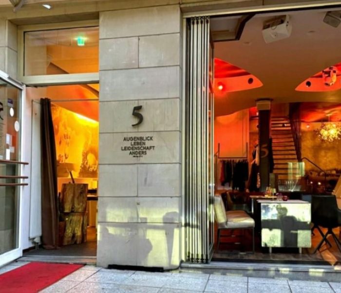Eingangsbereich '5 Gourmet', Stuttgart (Foto: Dirk Eichelbaum)