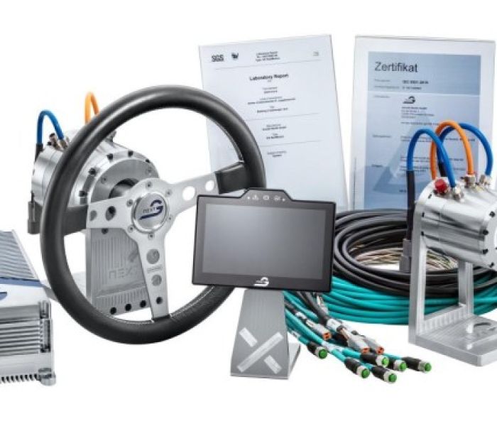 NX NextMotion von Arnold NextG: Die Steuerungsplattform (Foto: Collage: Arnold NextG)